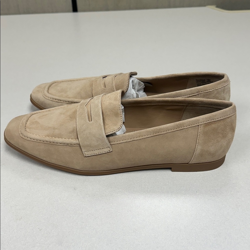 Aqua Nada Slip On Penny Loafer Flats Tan Suede Size 10 NWB - Picture 6 of 10